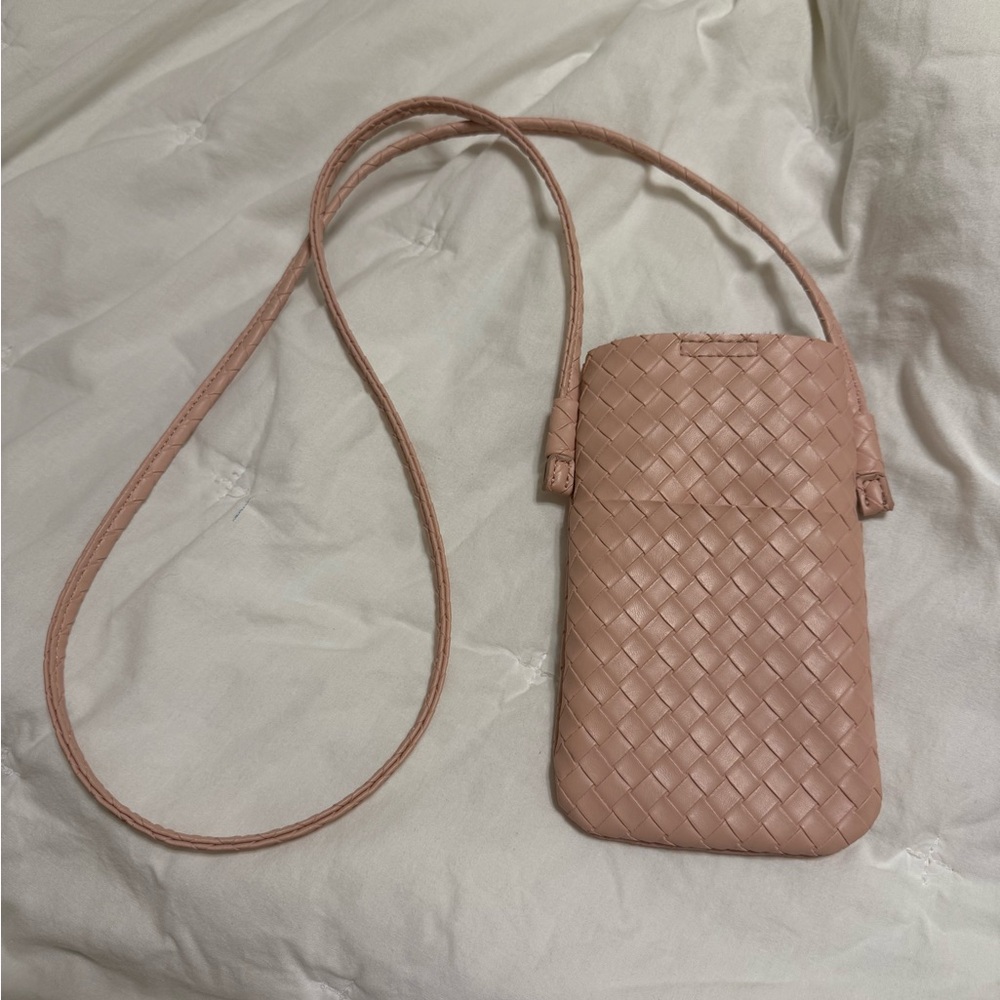 Old Navy Blush Woven Crossbody Bag
